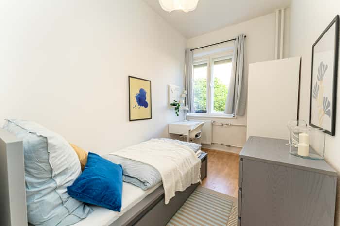 Listing photo thumbnail