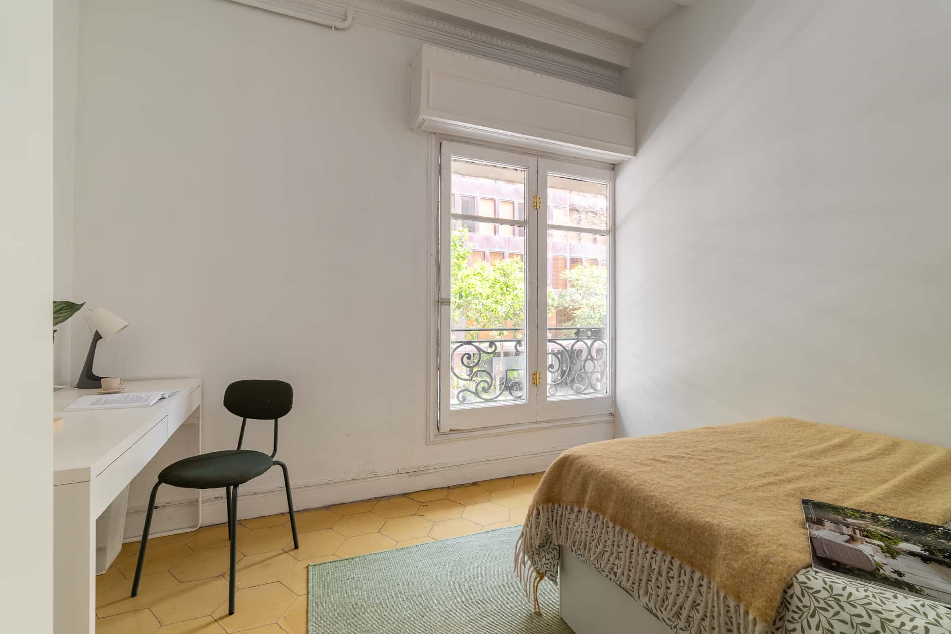 Habitacion privada en Muntaner, Barcelona