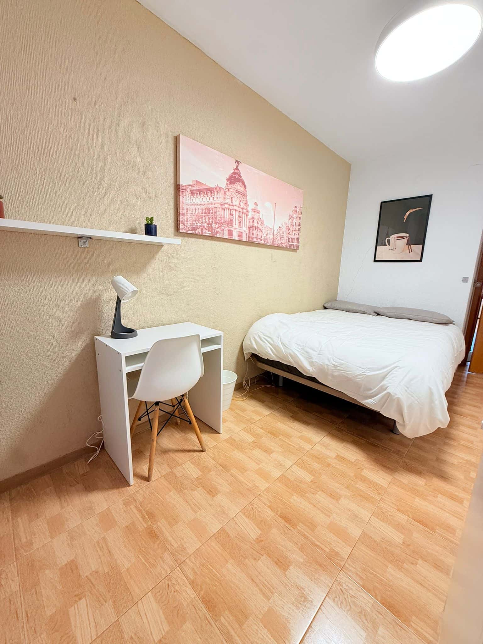 Habitacion privada en C/ Santanderina, Vallecas