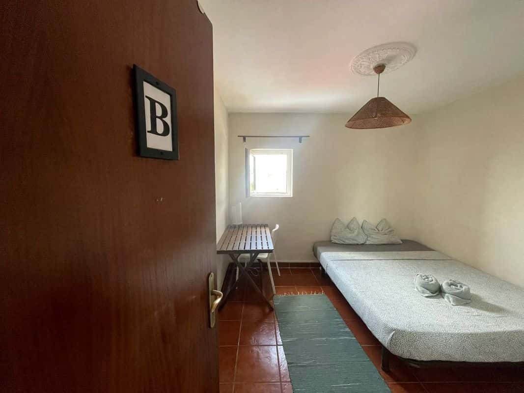 Zimmer in Rua da Lapa, Lisboa mit 4 Schlafzimmer