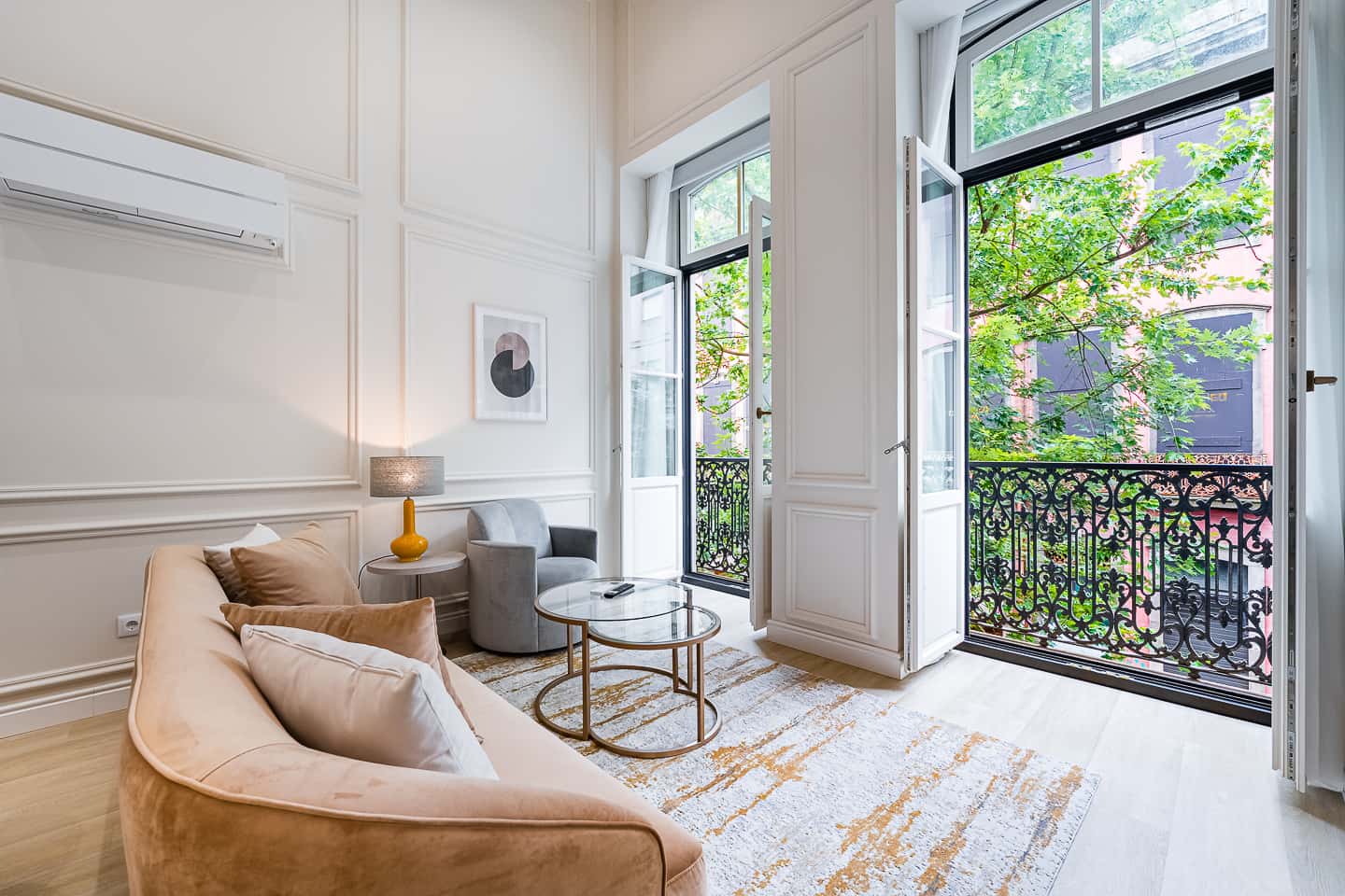 Serene Apartment in Santa Catarina, Porto