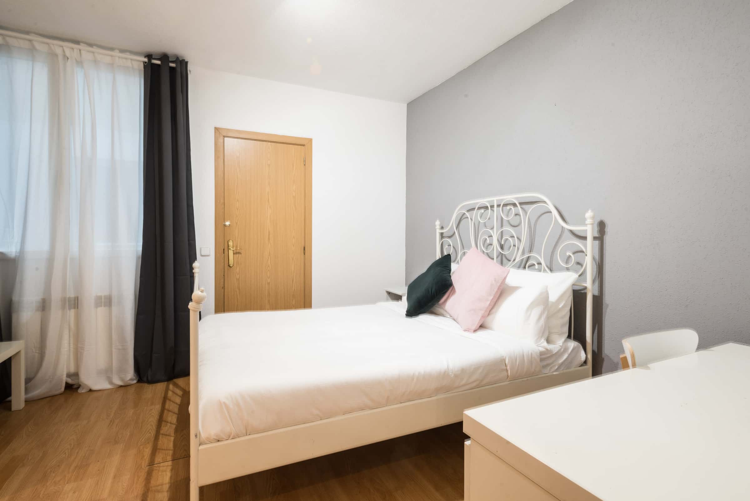 Habitación individual en Via Calle Fuencarral  º Izq