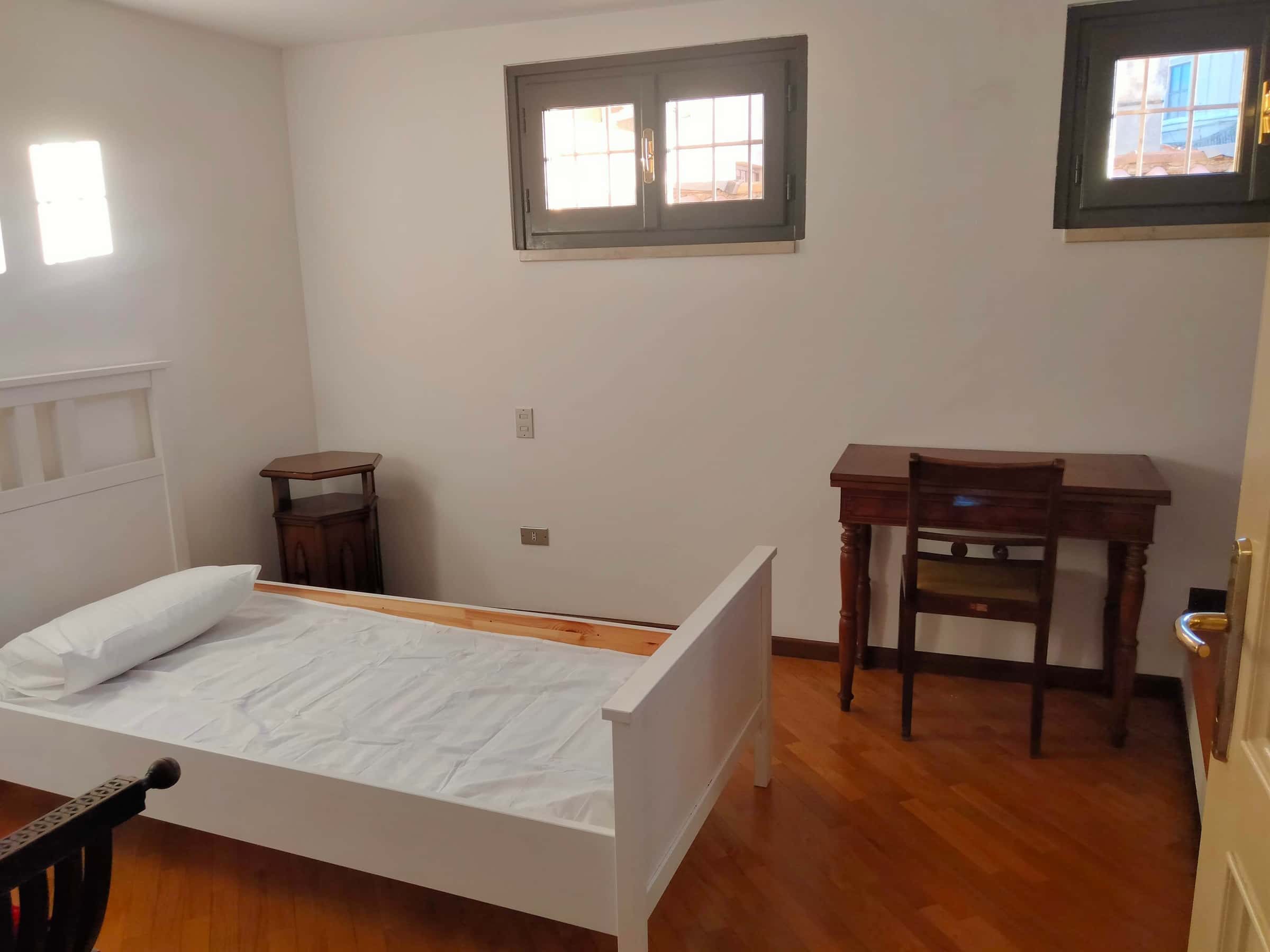 Stanza in Corso Giuseppe Garibaldi, Brescia di 210 m² con 5 camere