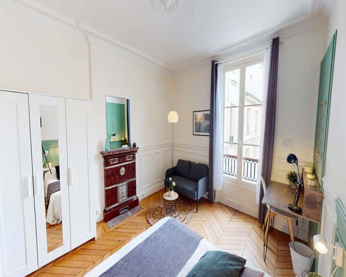 Listing photo thumbnail