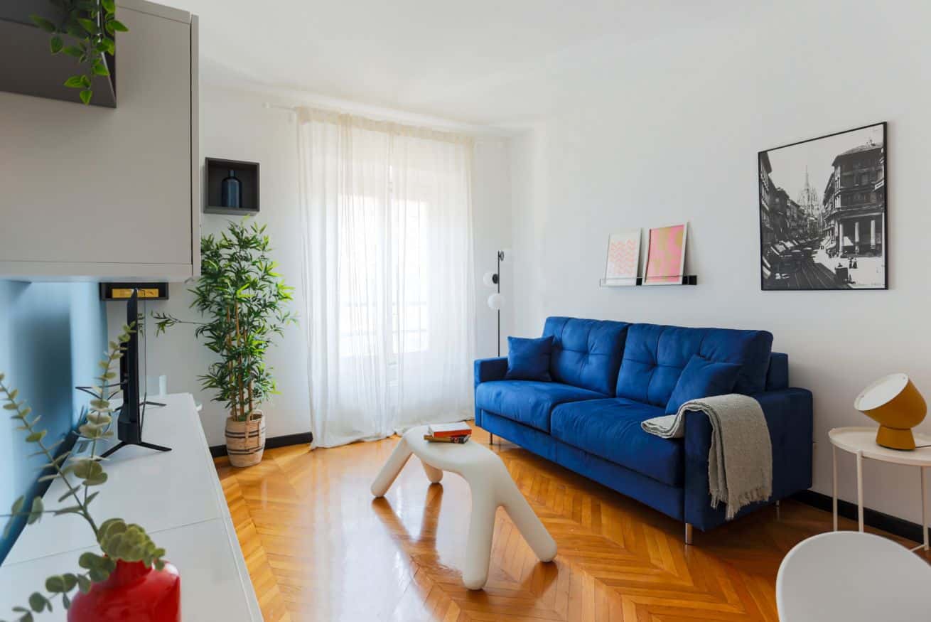 Bilocale colorato vicino alla metro Sondrio