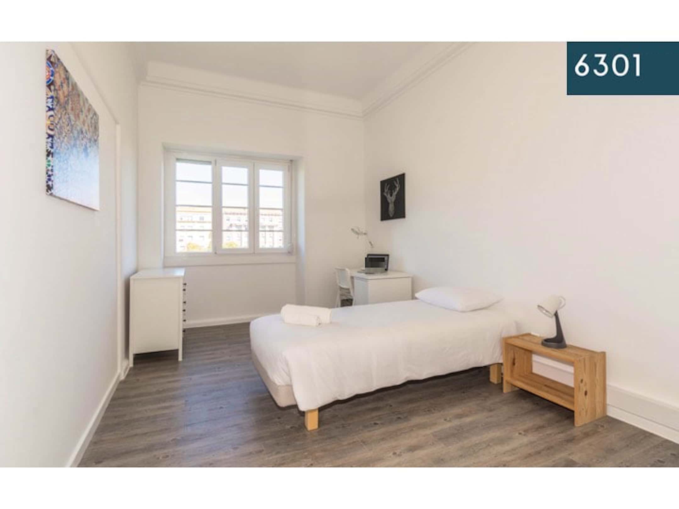 Alameda Dom Afonso Henriques (Students only)