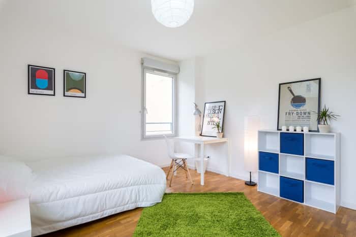 Listing photo thumbnail