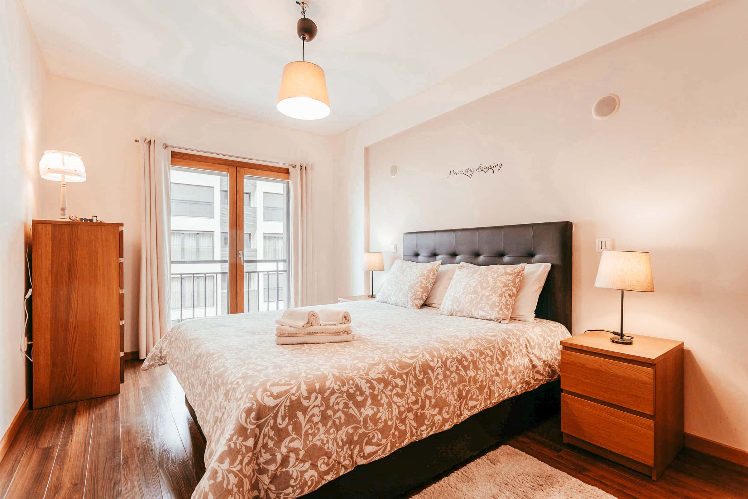 Modern & Elegant 2 bedroom in Amadora