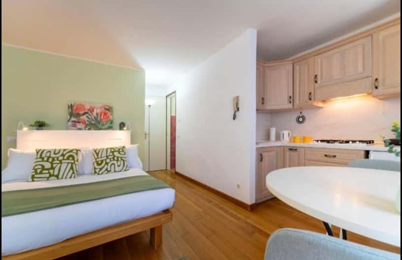 Sussurro Del Lago • A due passi dal Traghetto