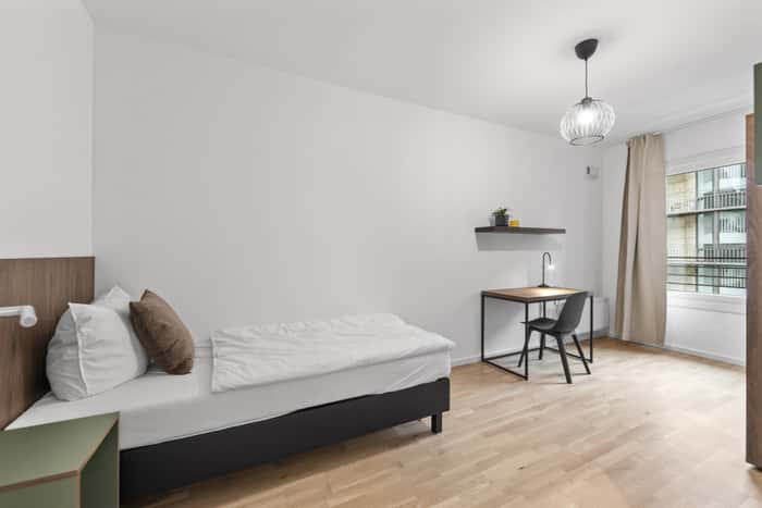 Listing photo thumbnail