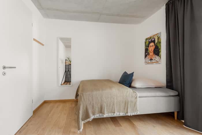 Listing photo thumbnail