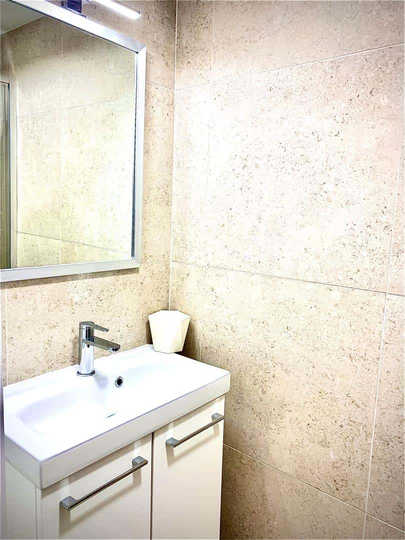 Room in 4 Rue Vincent Allègre, 83000 Toulon, France