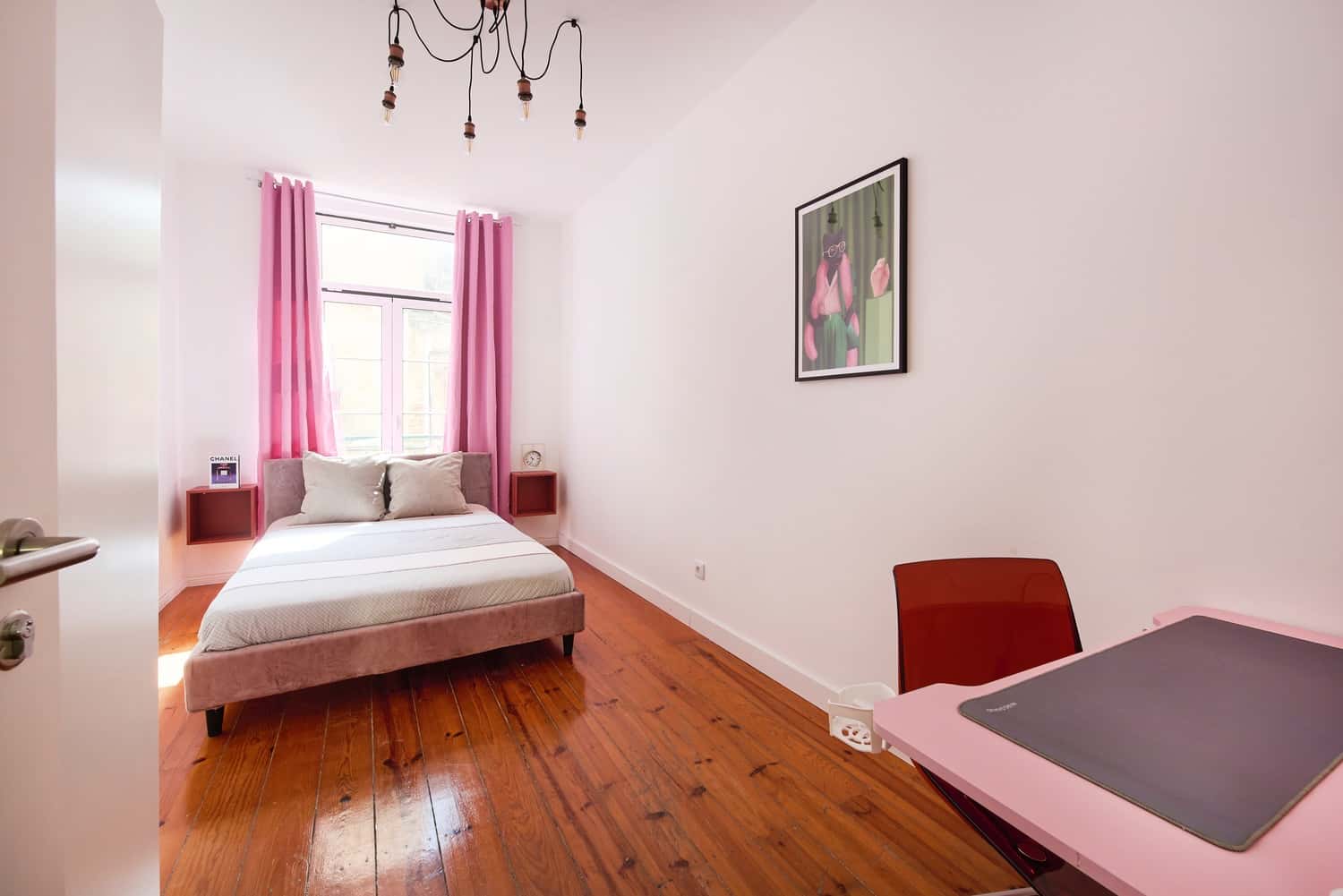 Room 4  - 56. Calçada de Santo André 92 1