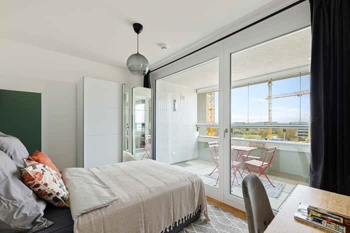 Listing photo thumbnail