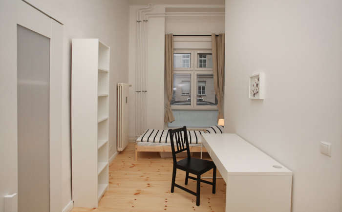 Listing photo thumbnail