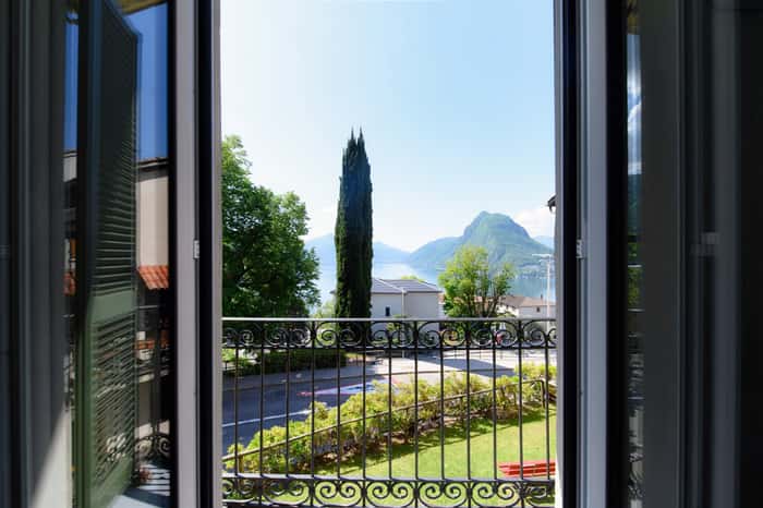 Listing photo thumbnail