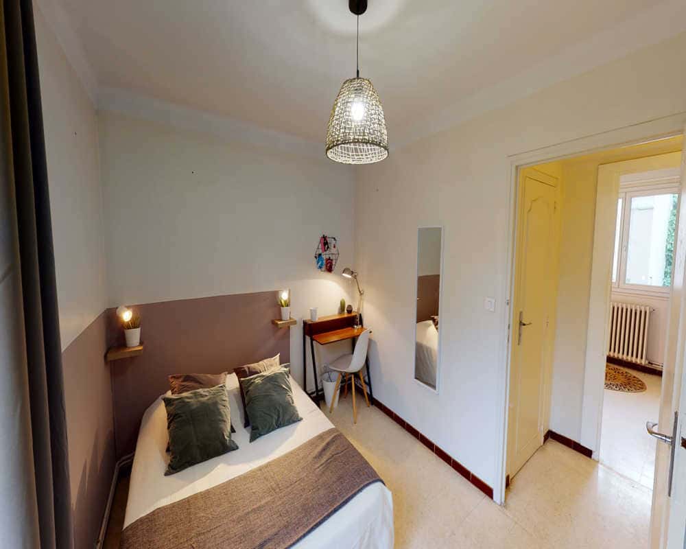 Chambre dans le Rue Maury