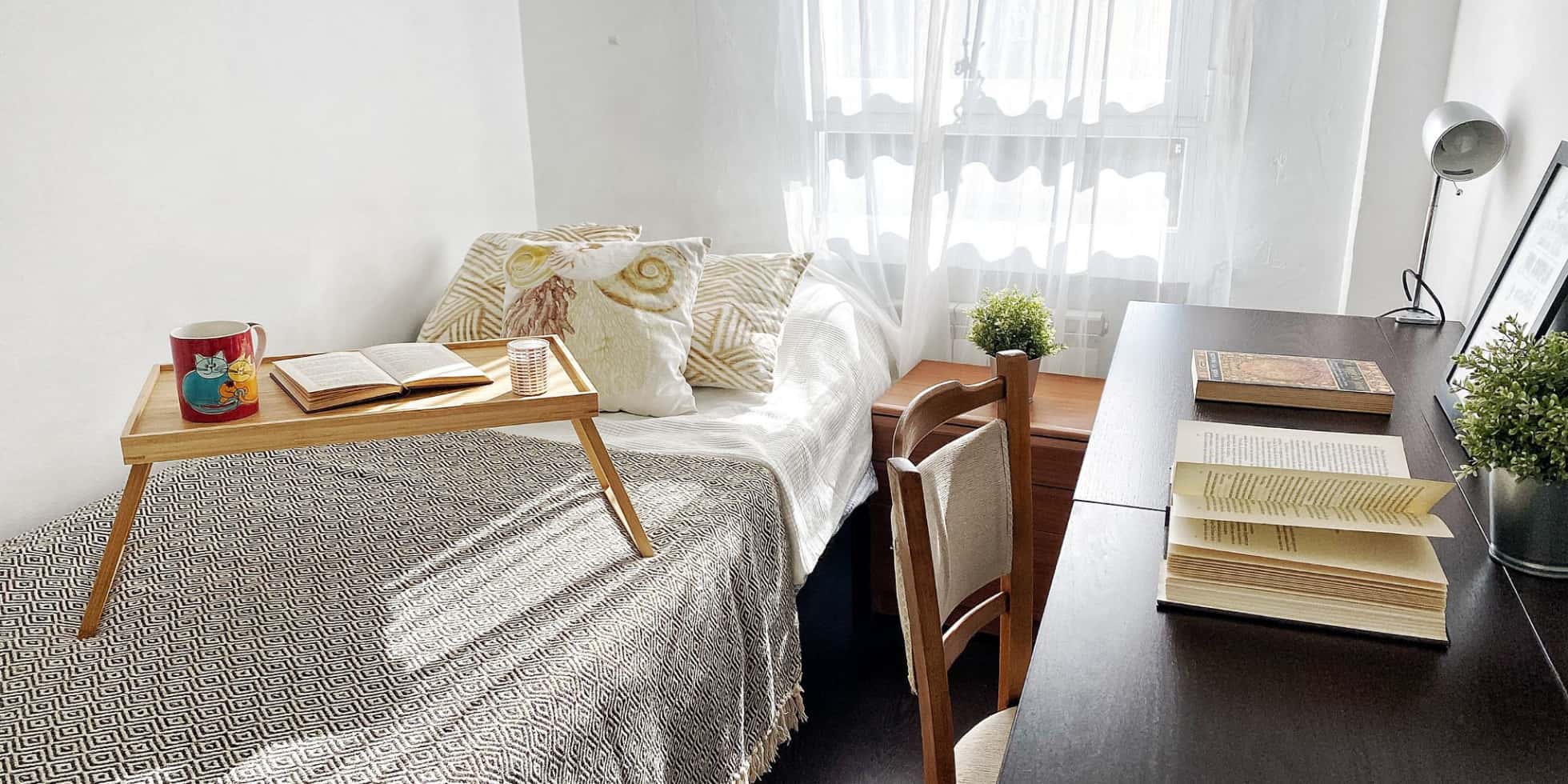 Calle de Escalona, 82 (ONLY STUDENTS)