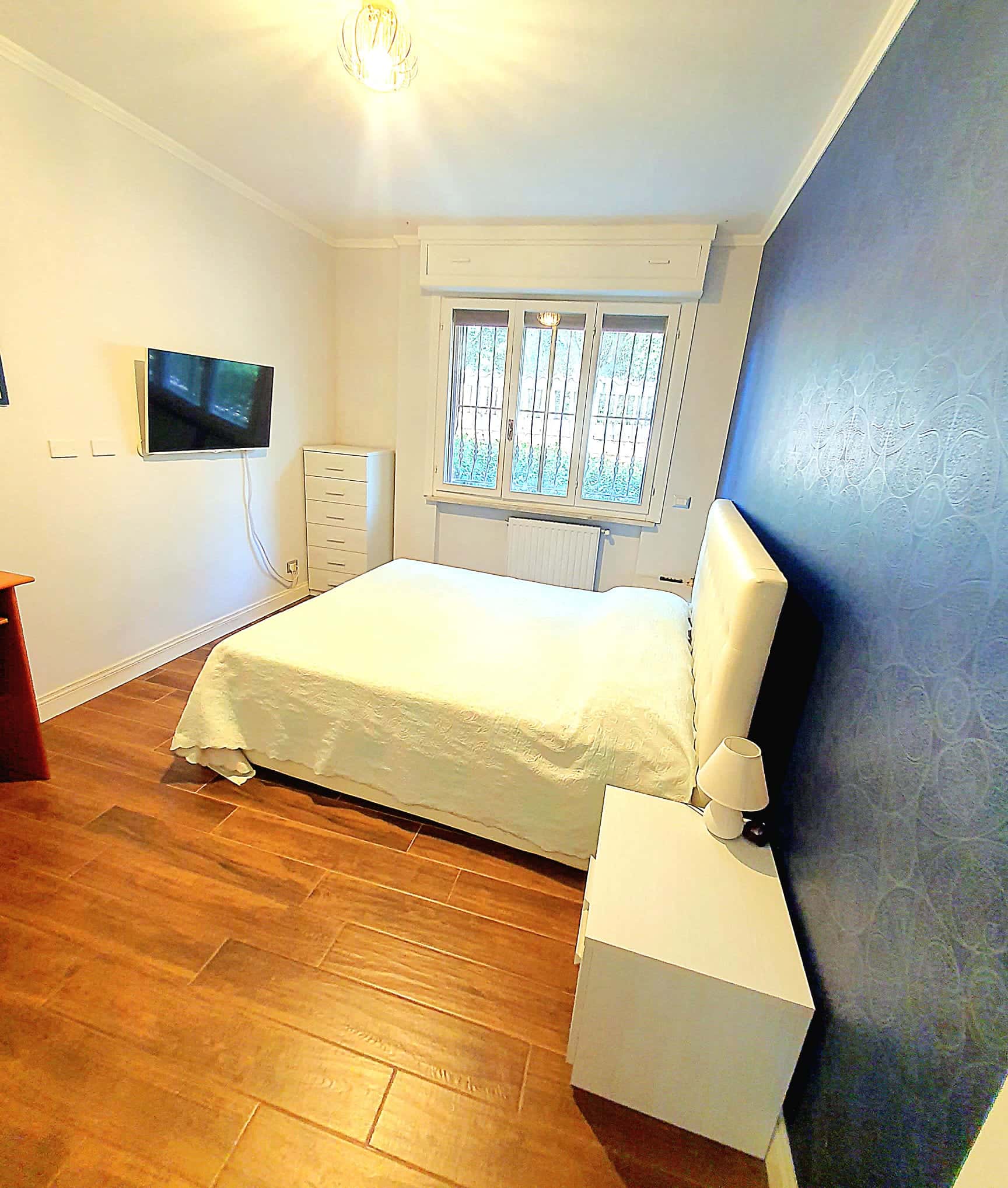 Room in Via Giuseppe Allegranza, Roma for 70 m² with 2 bedrooms