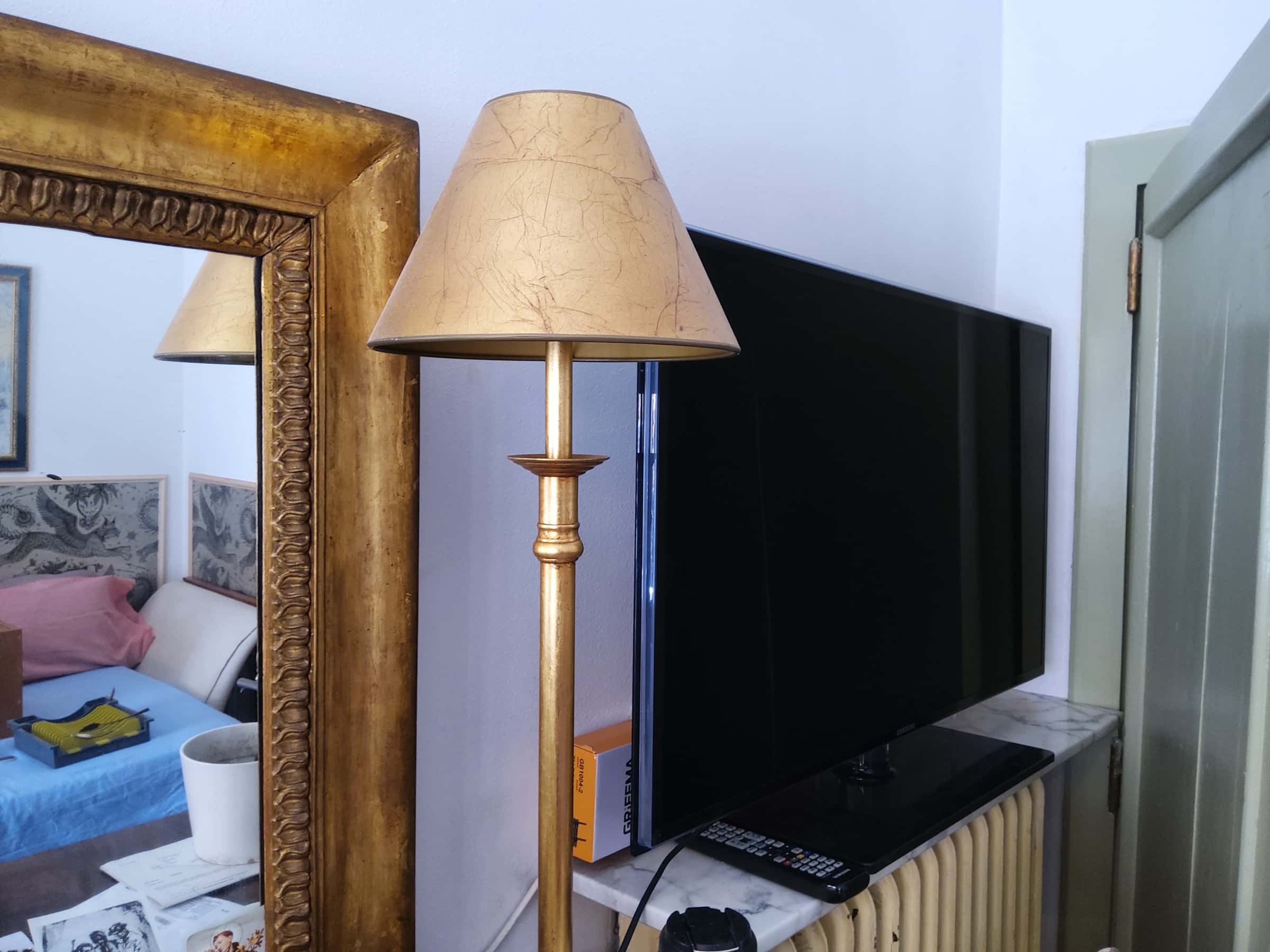 Studio semi-indipendente con angolo kitchenette autonomo e balcone