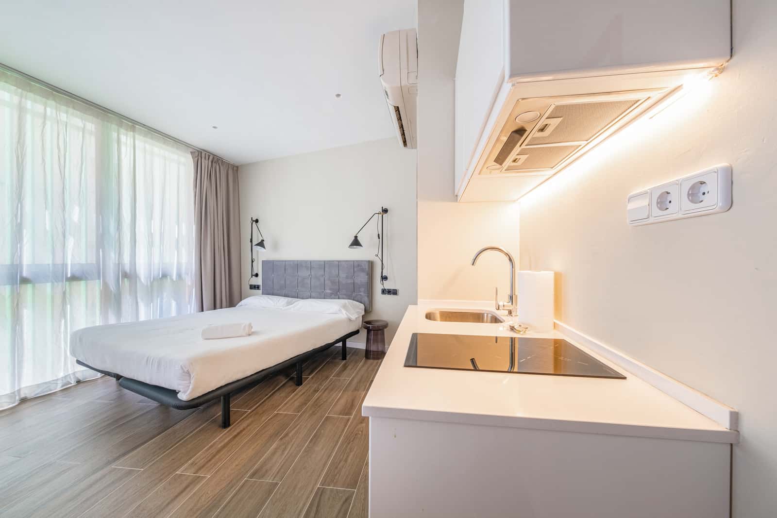 TIRADORS - TI403 · Monthly comfy Studio in Born