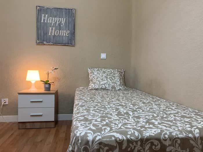 Listing photo thumbnail