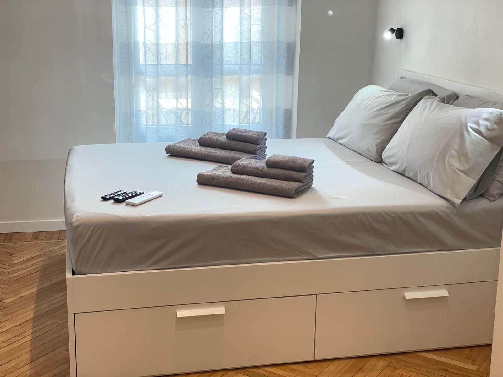 Stanza 1 con bagno privato in Via Pier Dionigi Pinelli, Torino