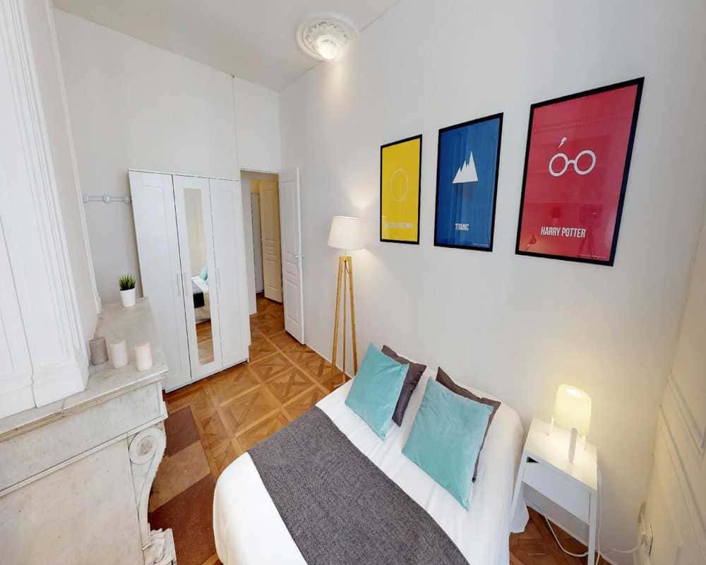 Chambre dans le rue Jarente