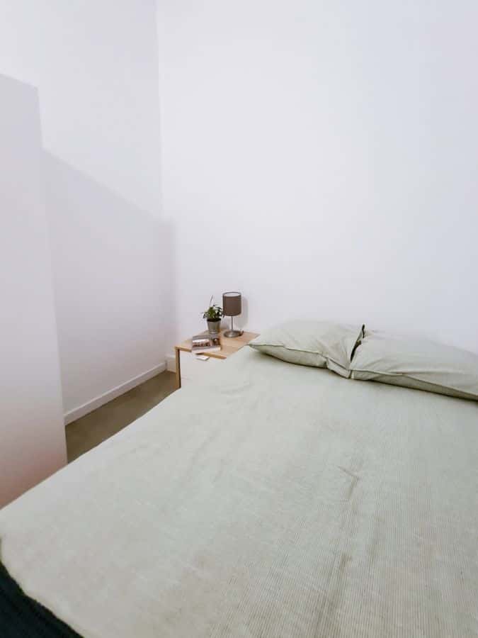 Habitación en piso de 7 habitaciones en Ciutat Vella