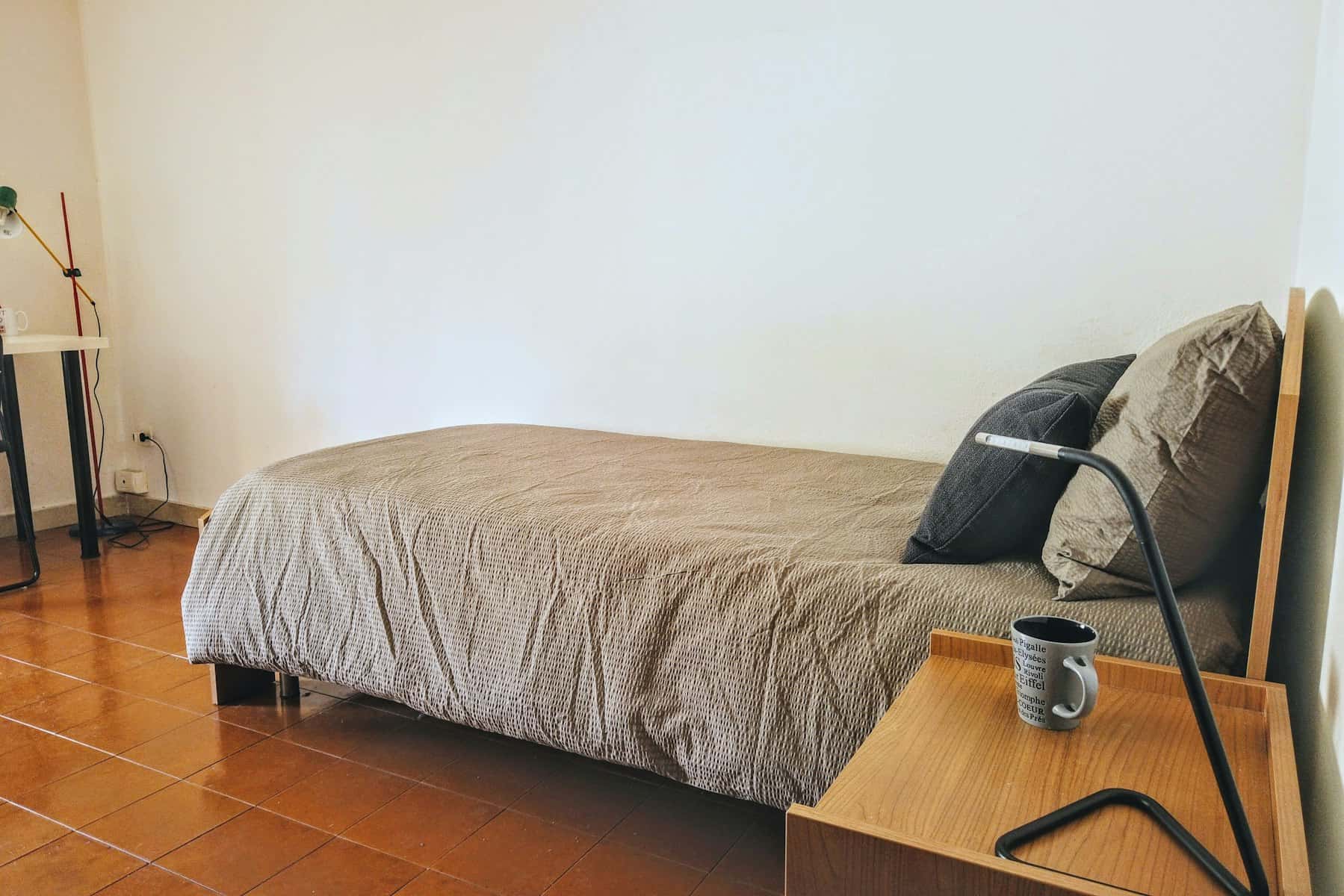Chambre dans Vicolo Mustacchi, Verona pour 95 m² avec 3 chambres