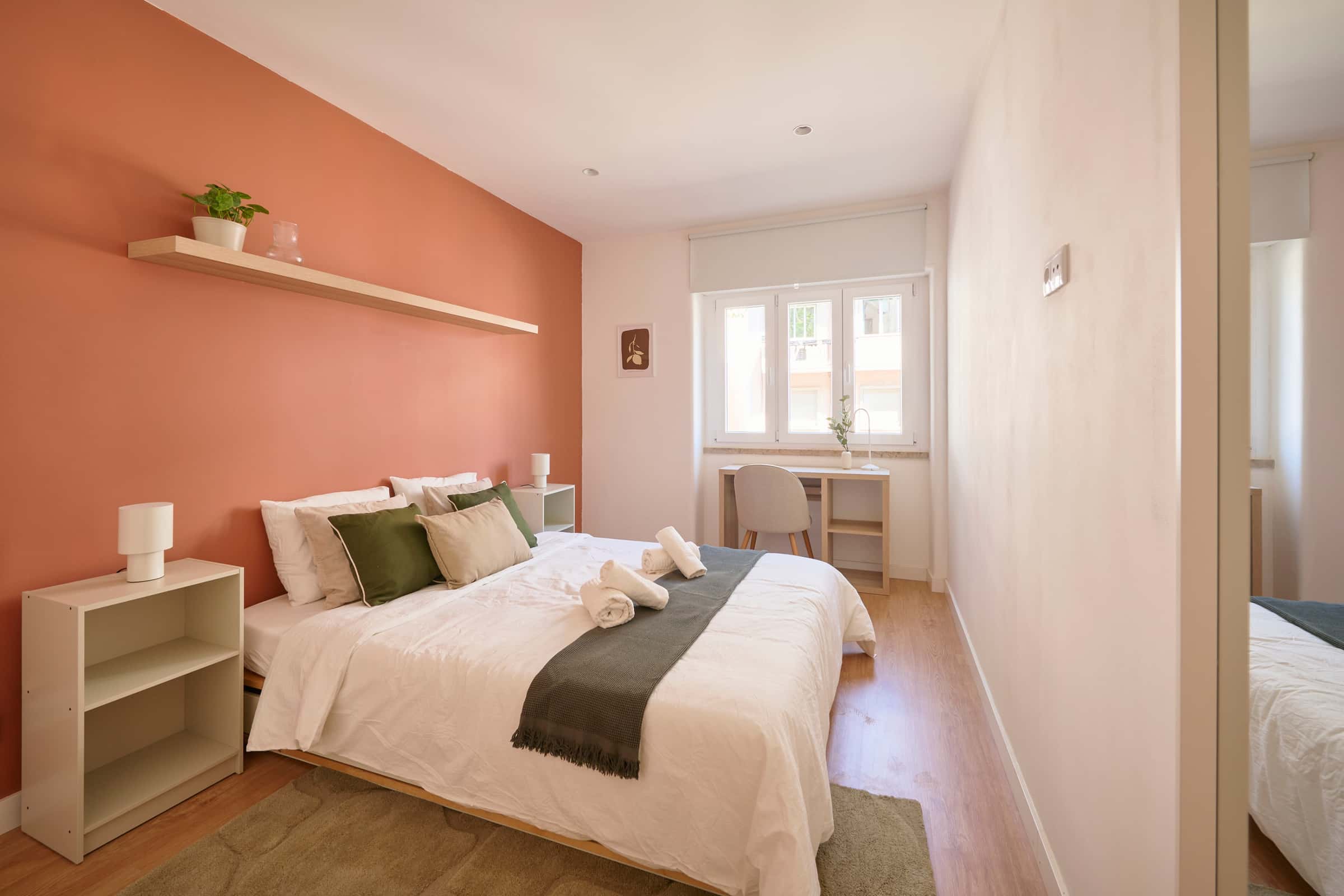 Bedroom in a 4-bedroom apartment in Lisbon - Room 3