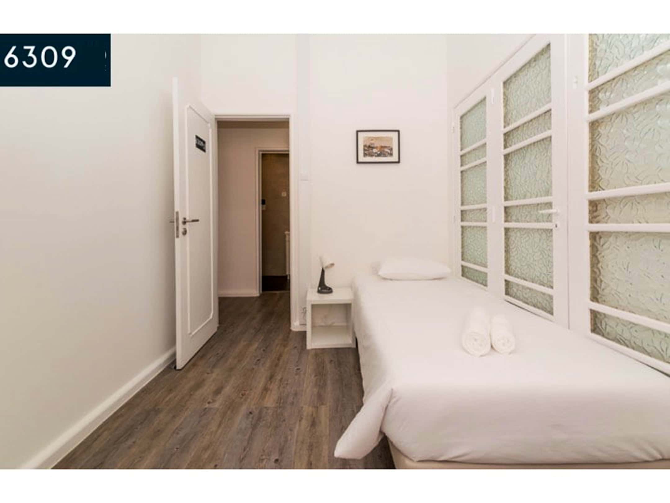 Alameda Dom Afonso Henriques (Students only)