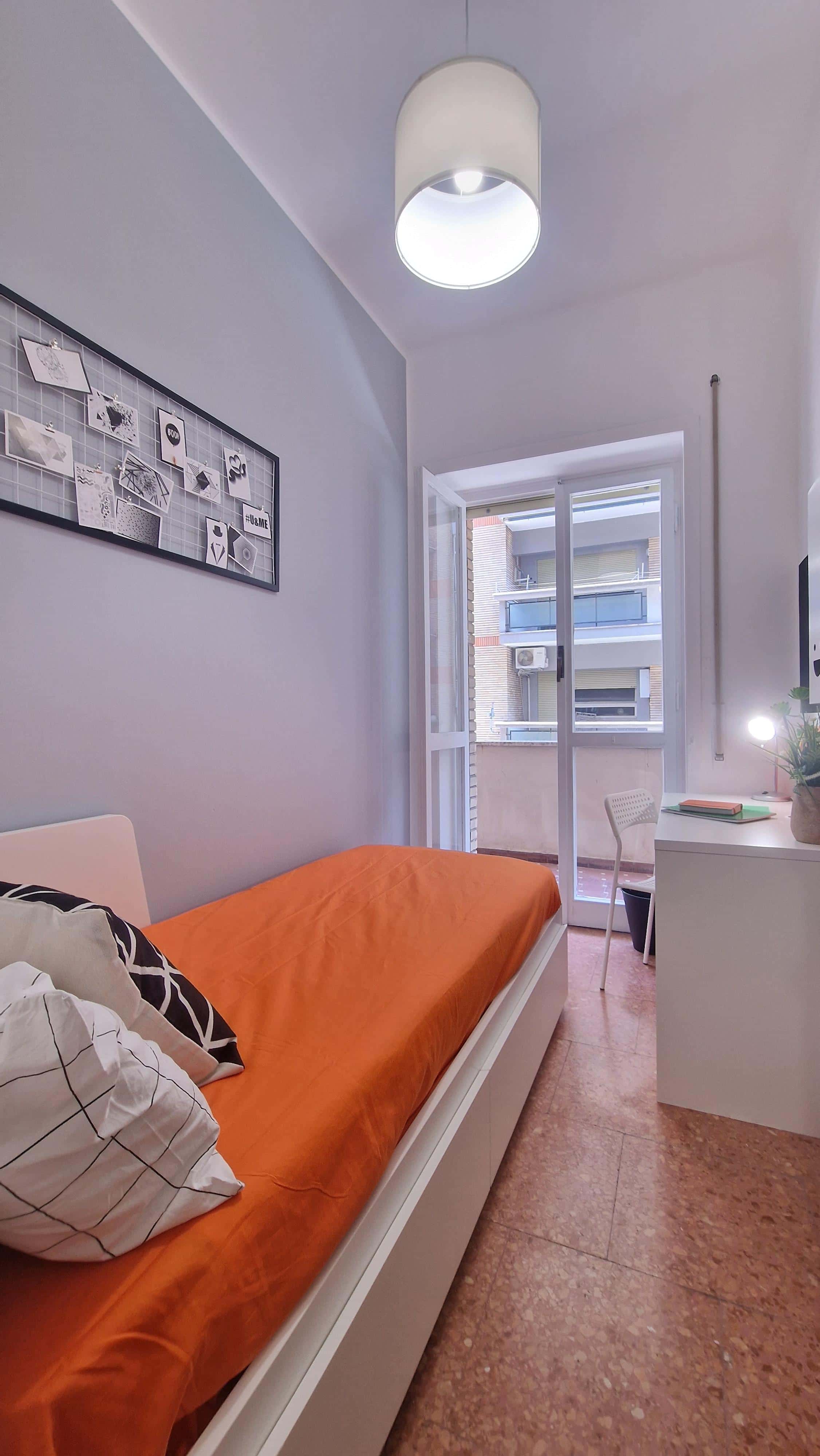 Lungotevere di Pietra Papa, 61  - Stanza 82