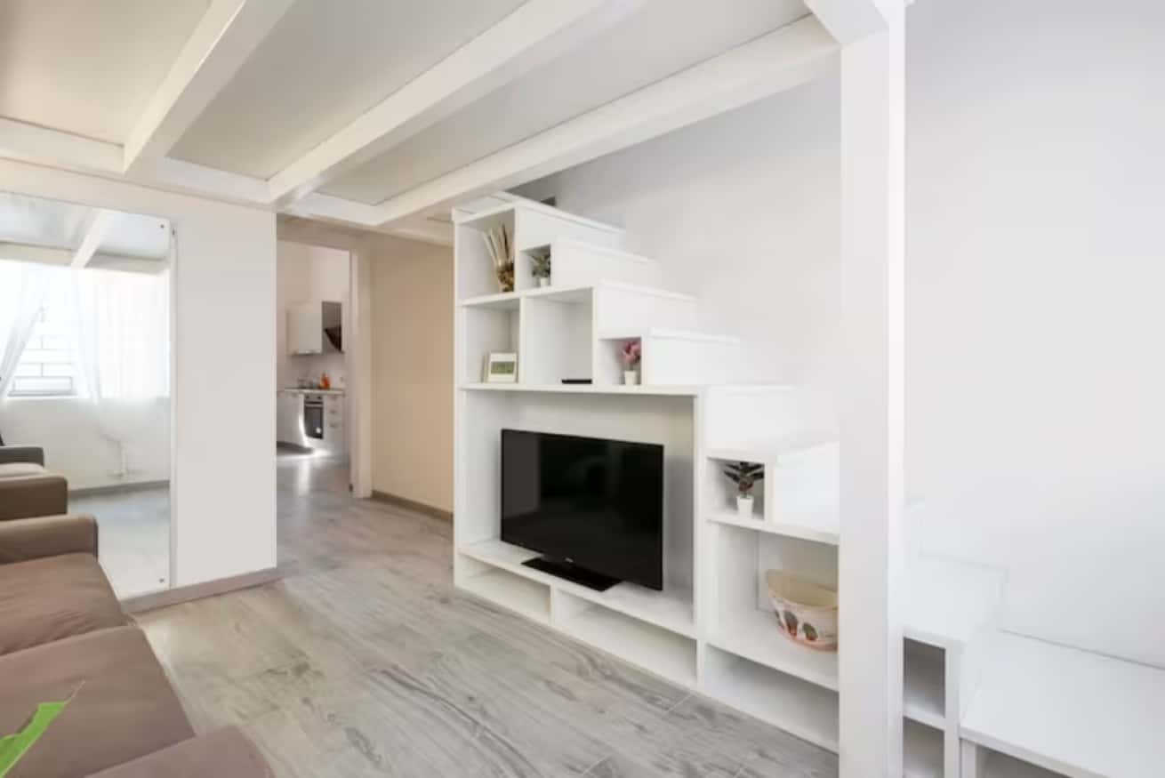 Apartment Milan, 1 bed — photo 1