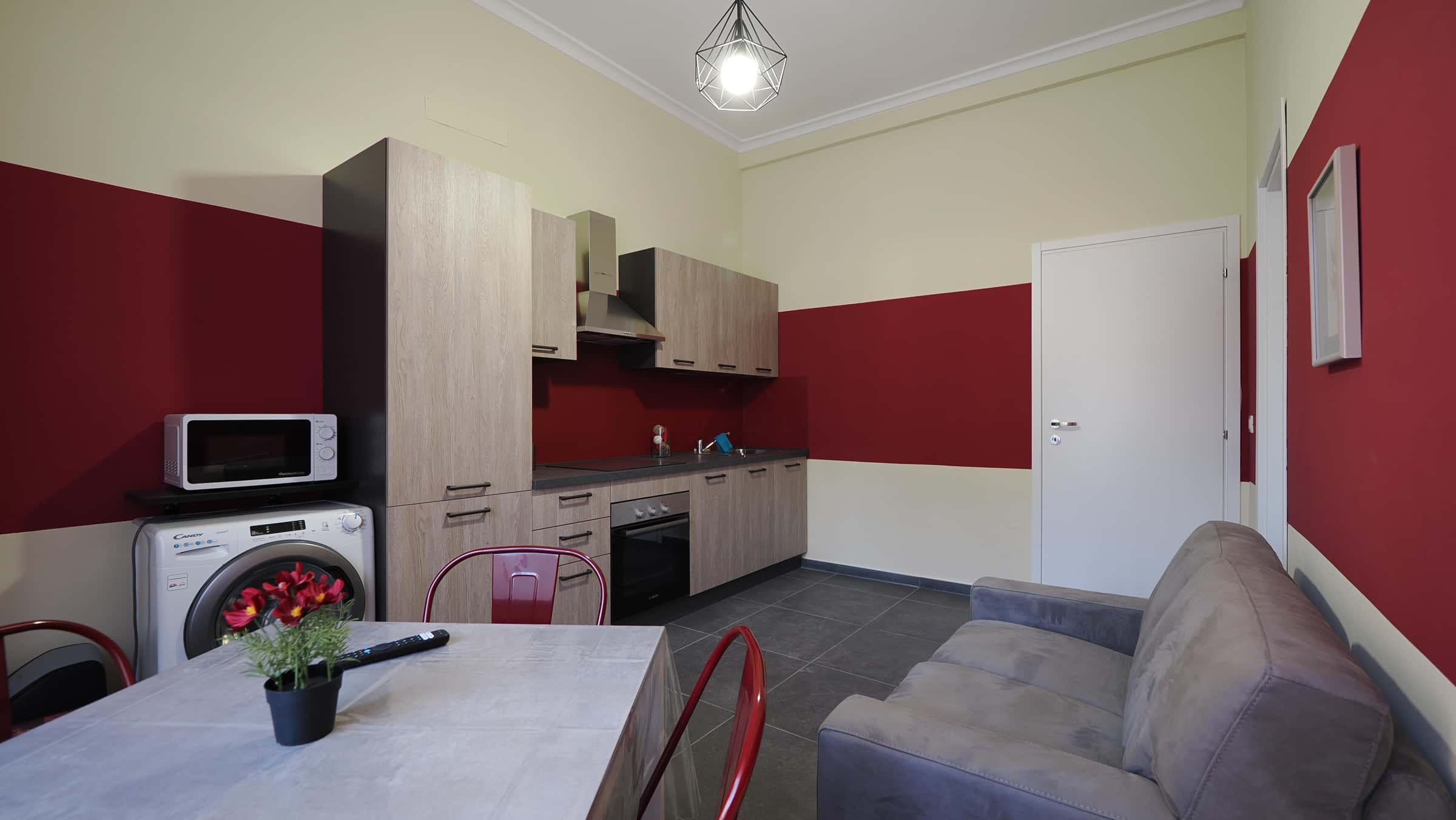 Corso Peschiera 232 - Stanza 148