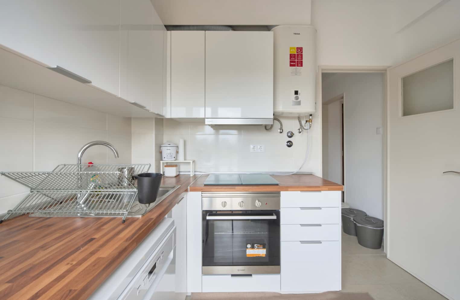 Spacious 2-bedroom apartment with private balcony in Ajuda, Lisbon