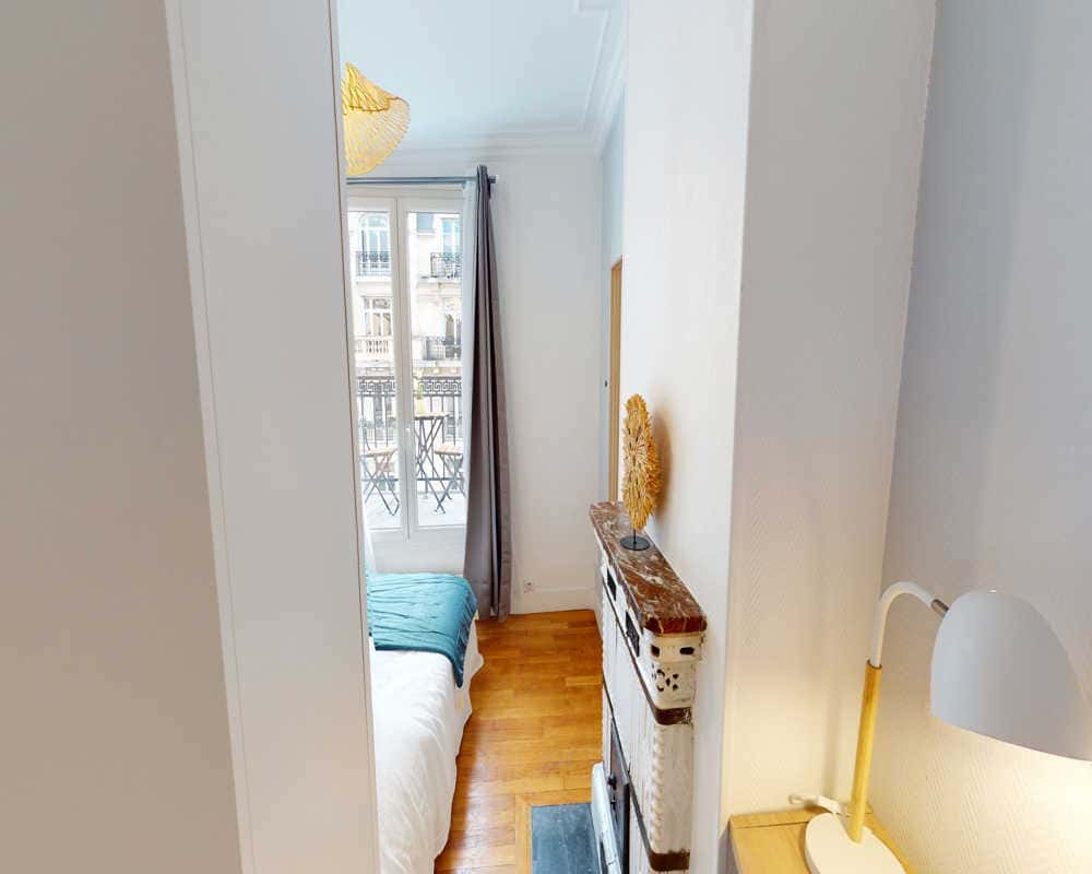 Chambre dans le rue de Passy
