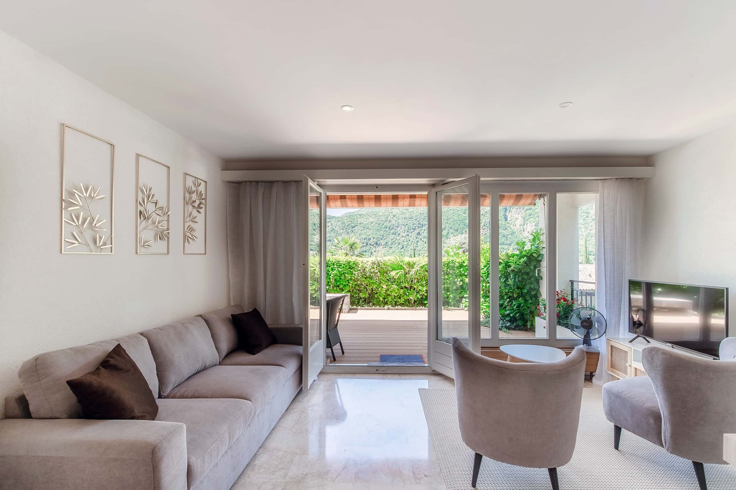 MORCOTE ROMANCE - Appartamento in residence con piscina e spiaggia