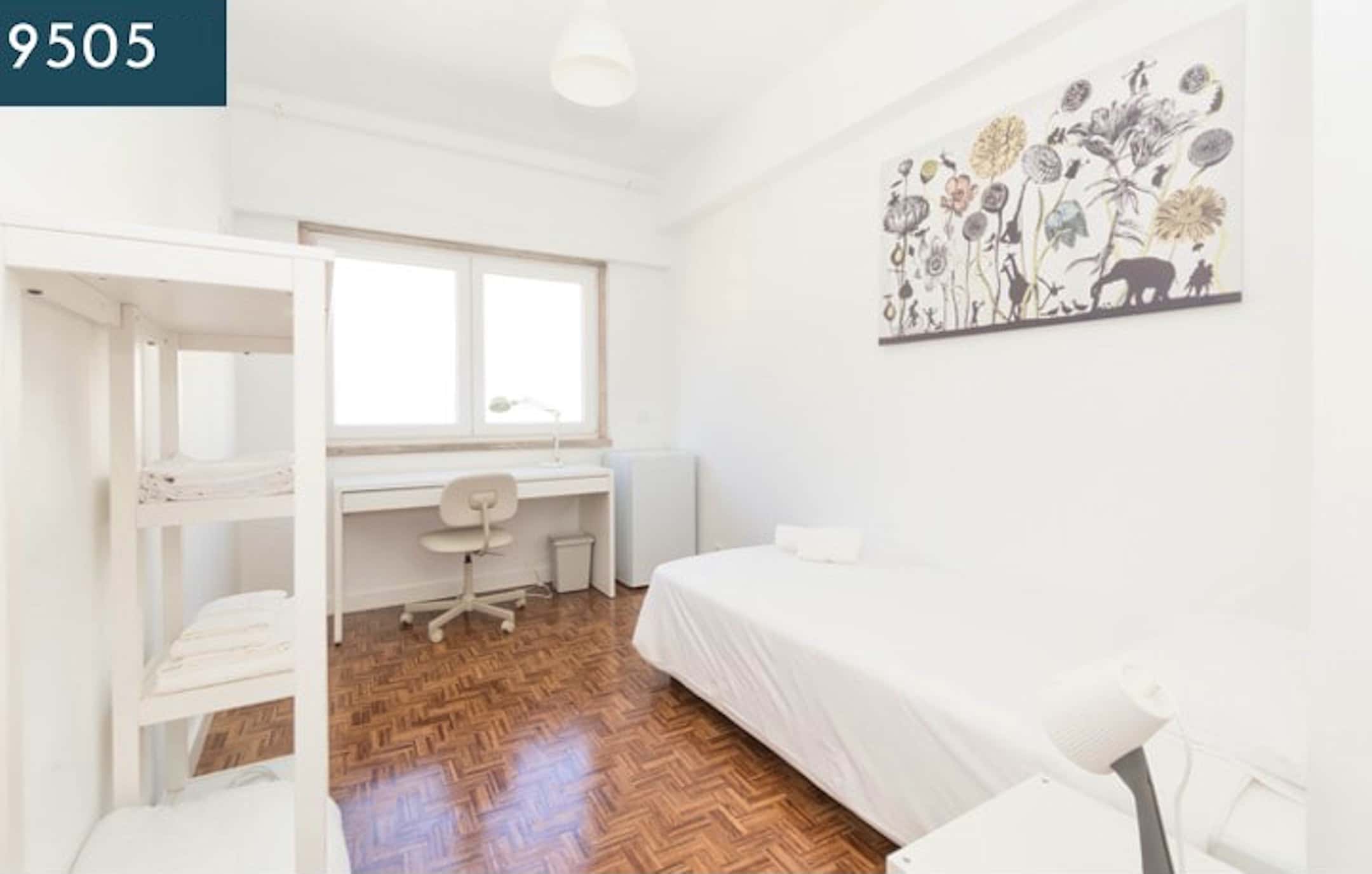 Rua do Arco do Carvalhão (Students only)