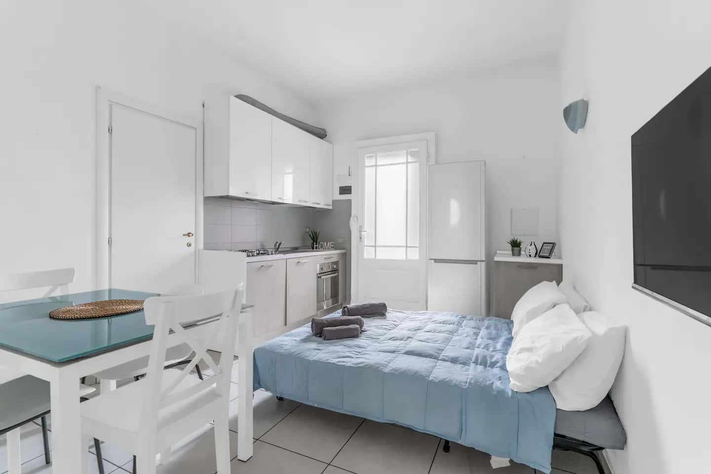 Apartment Milan, 1 bed — photo 2