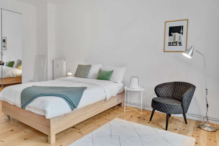 Listing photo thumbnail