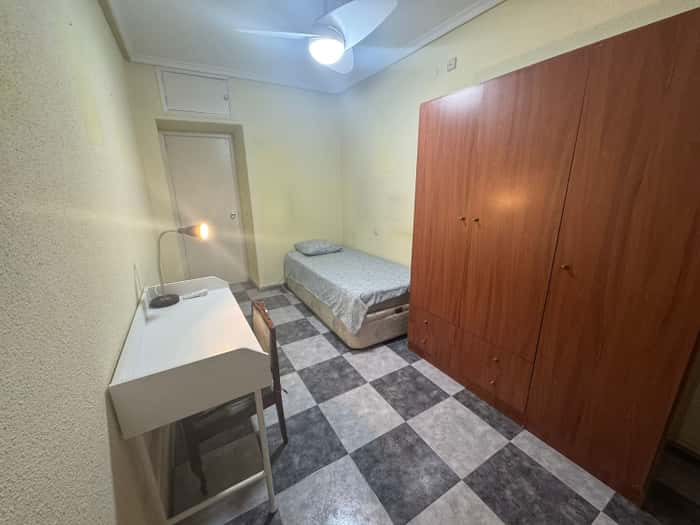 Listing photo thumbnail