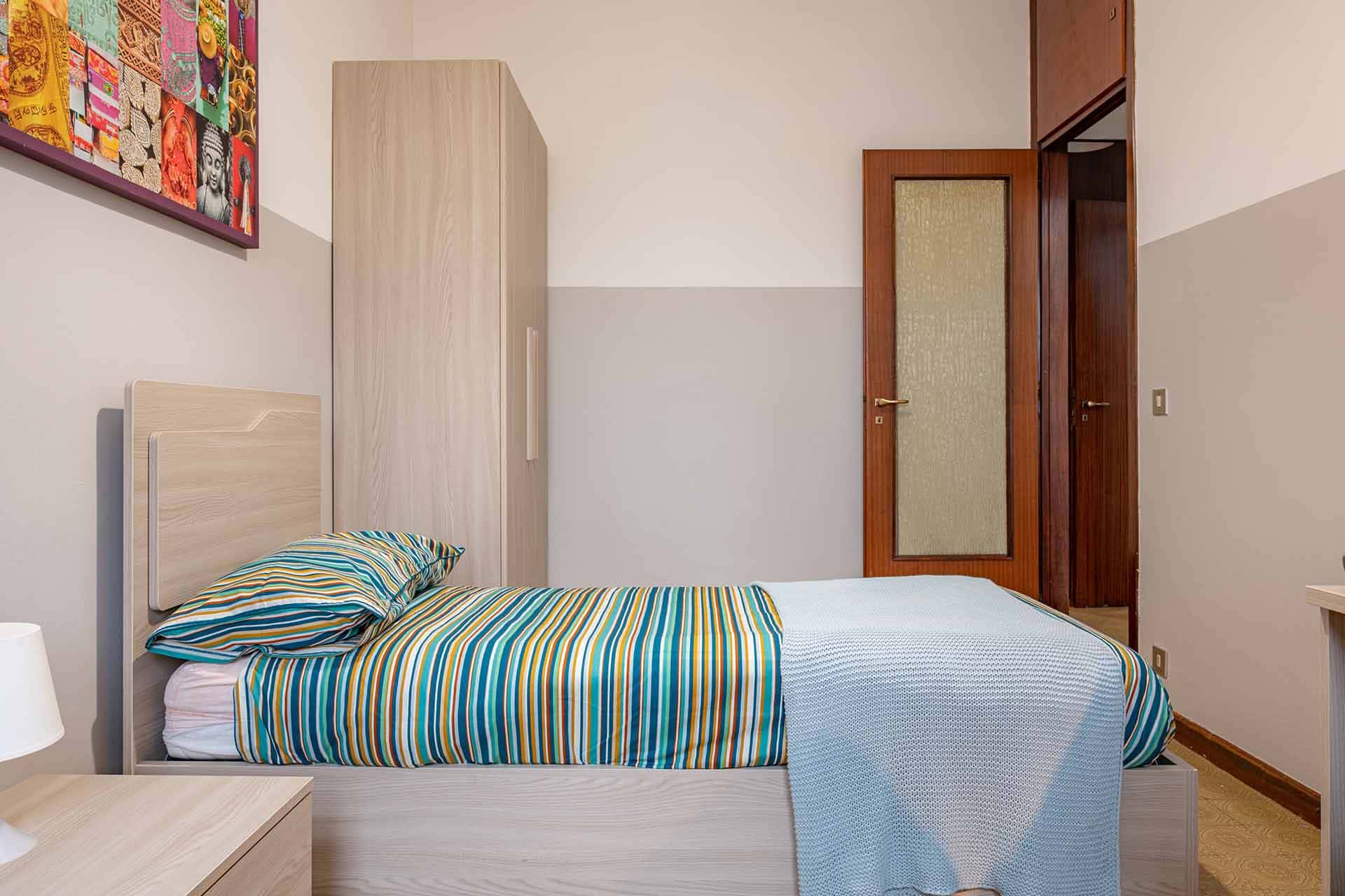 via rho 8  private room s1