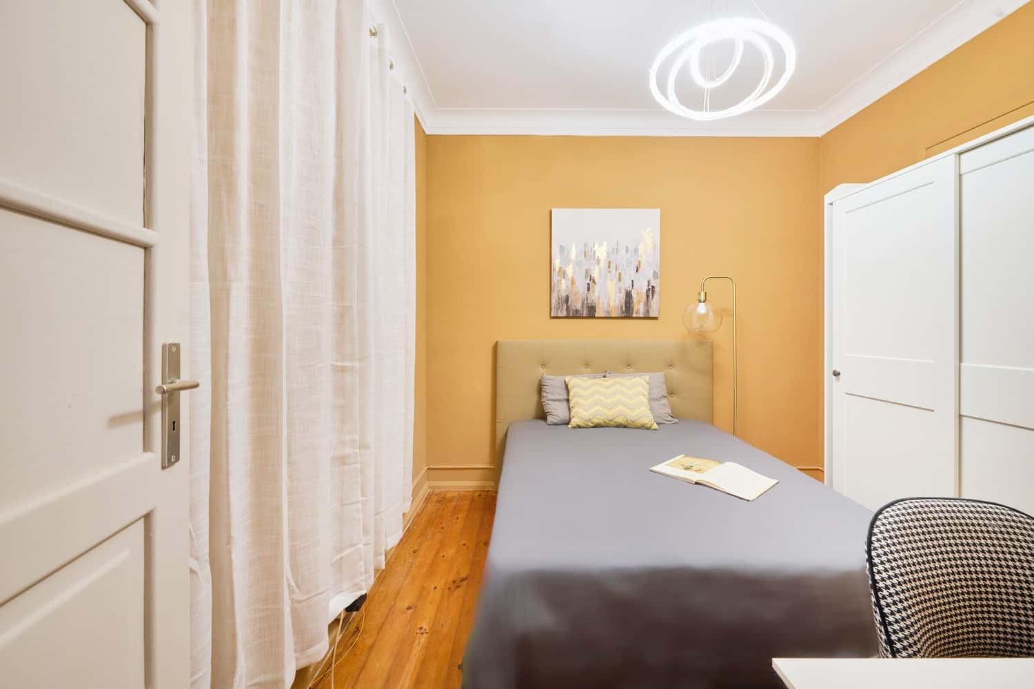 Room 3 - 09. Actor Vale 29 1E