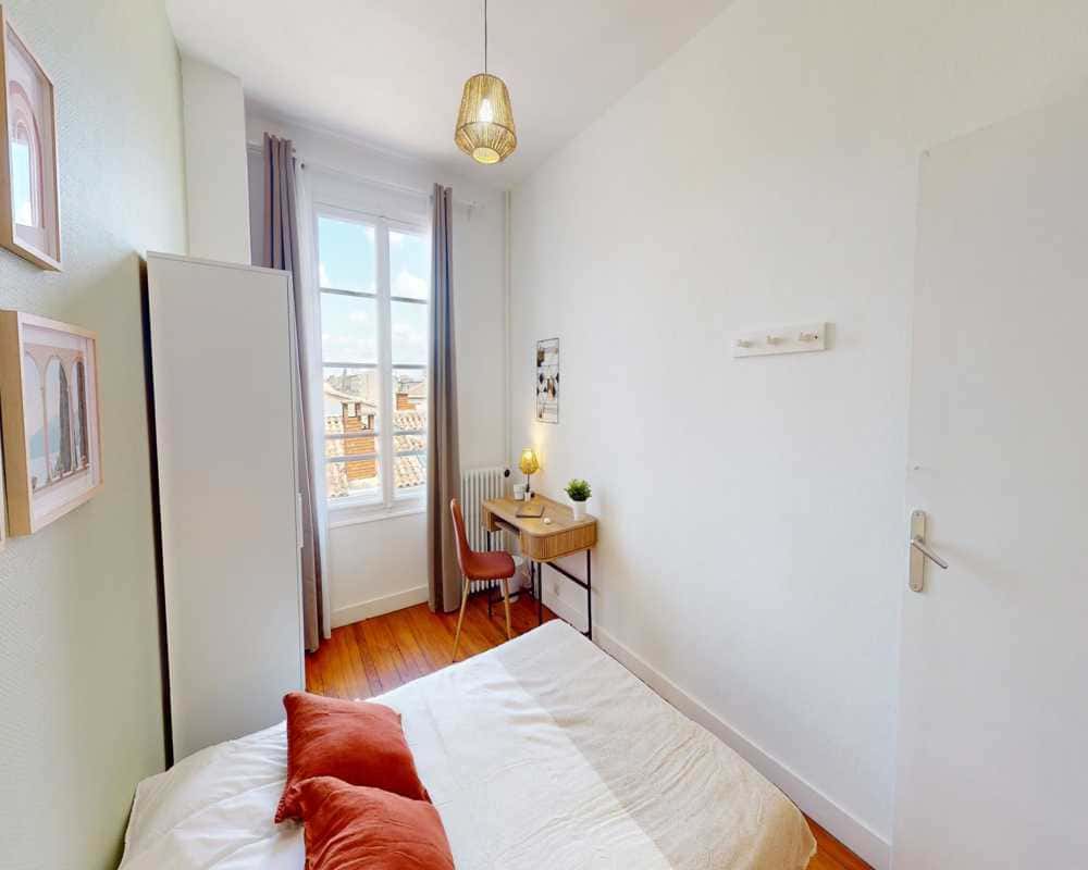 Chambre dans le Rue du Jardin public