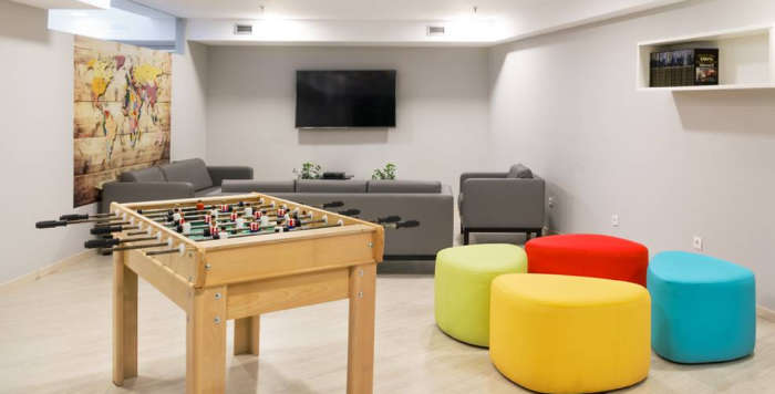 Listing photo thumbnail