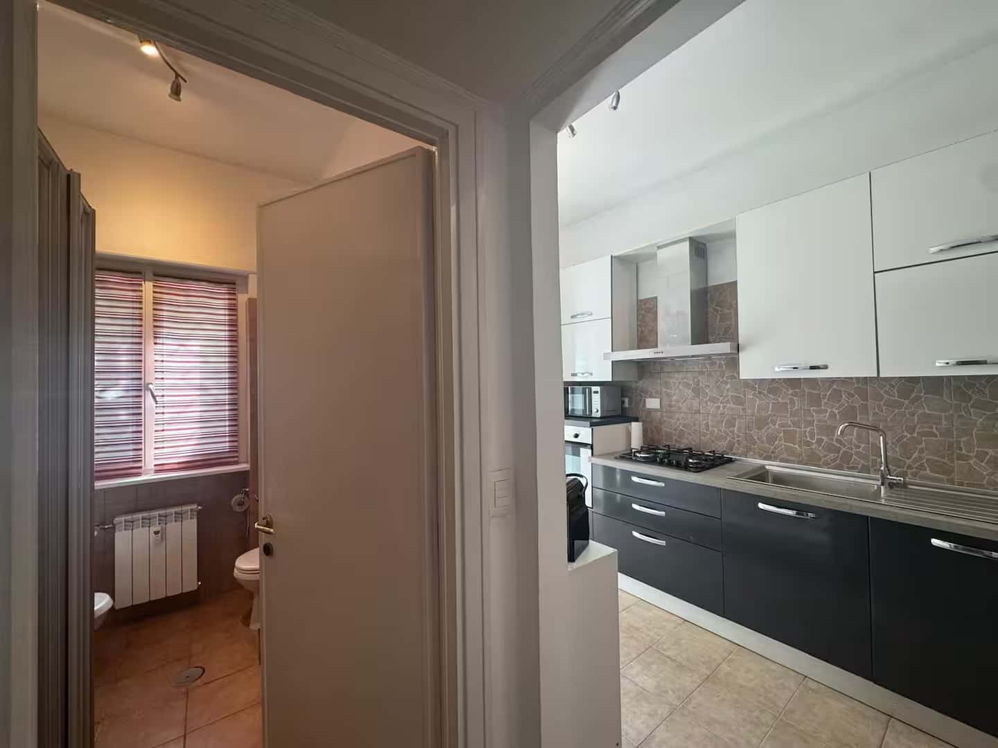 Apartment Rome, 1 bed — photo 2