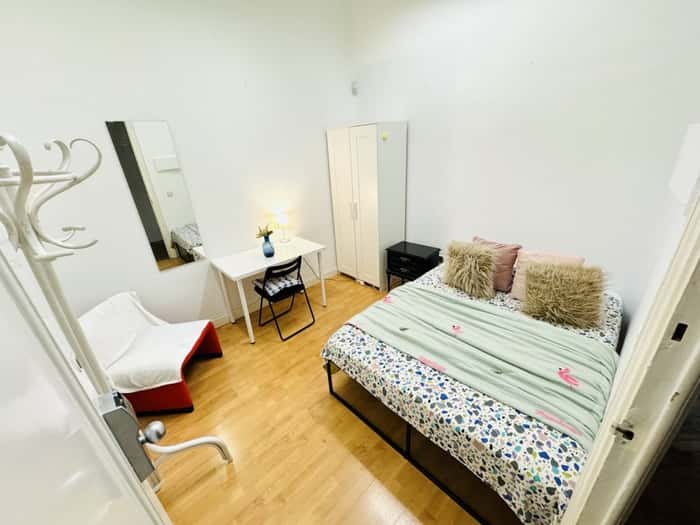 Listing photo thumbnail