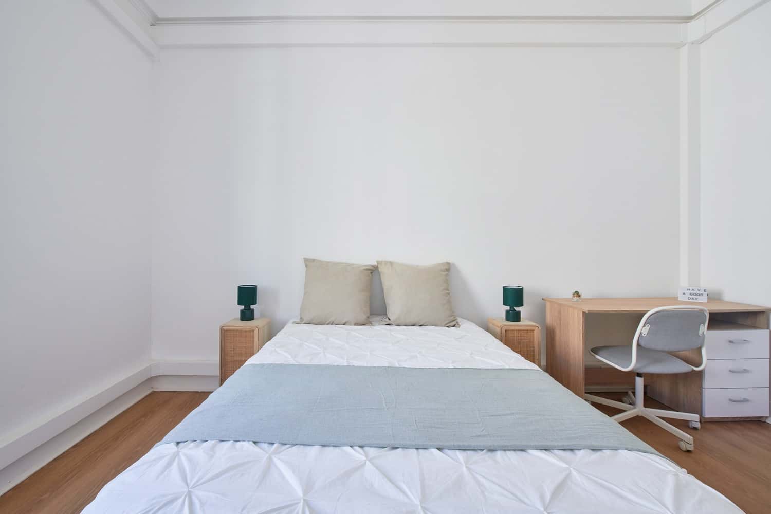 Room 9 - 37. Sidonio Pais nr 24 1E