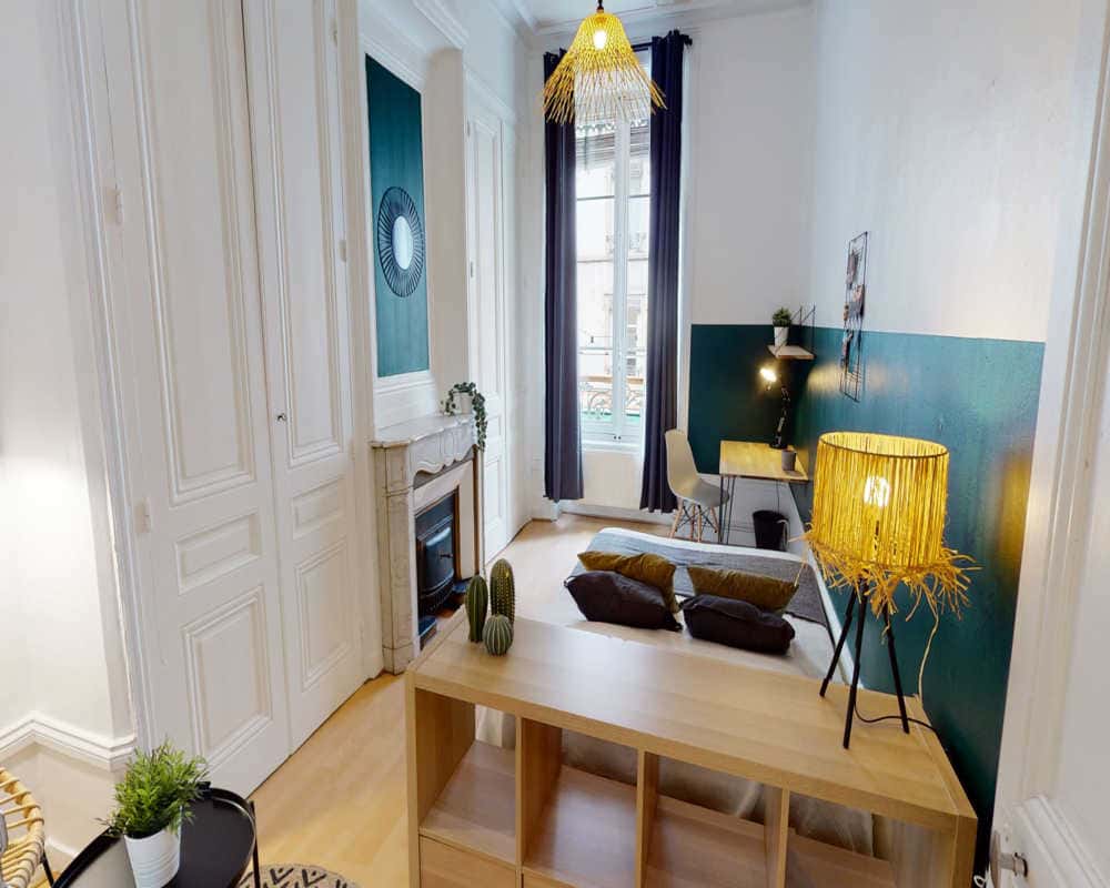 Chambre dans le rue de Marseille